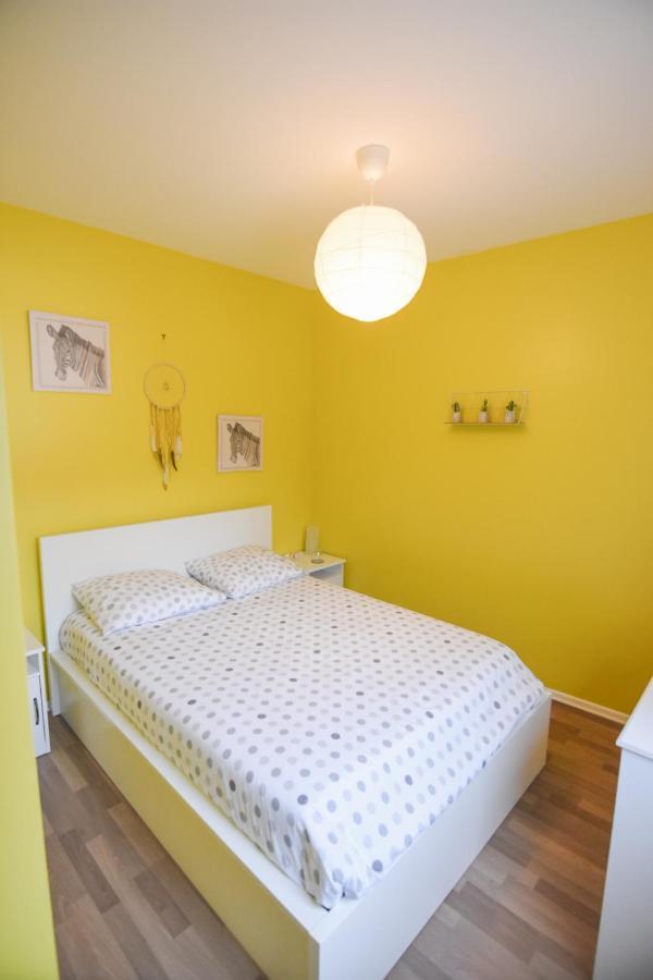 Appartement "Le Terminus " Gare-Cosy-Wifi 6 Personnes Сен-Кантен Екстериор снимка